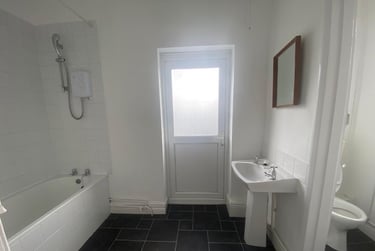 6 bed house, Lipson Road, Lipson, Plymouth, PL48PN - Image 4